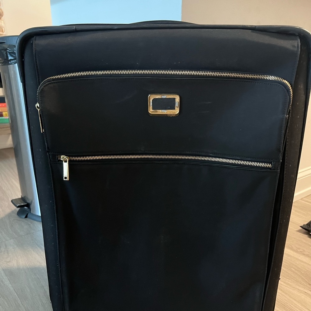 Tumi Larkin Suitcase